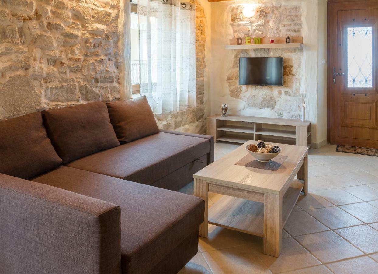 Apartments P&B Tar-Vabriga Zewnętrze zdjęcie