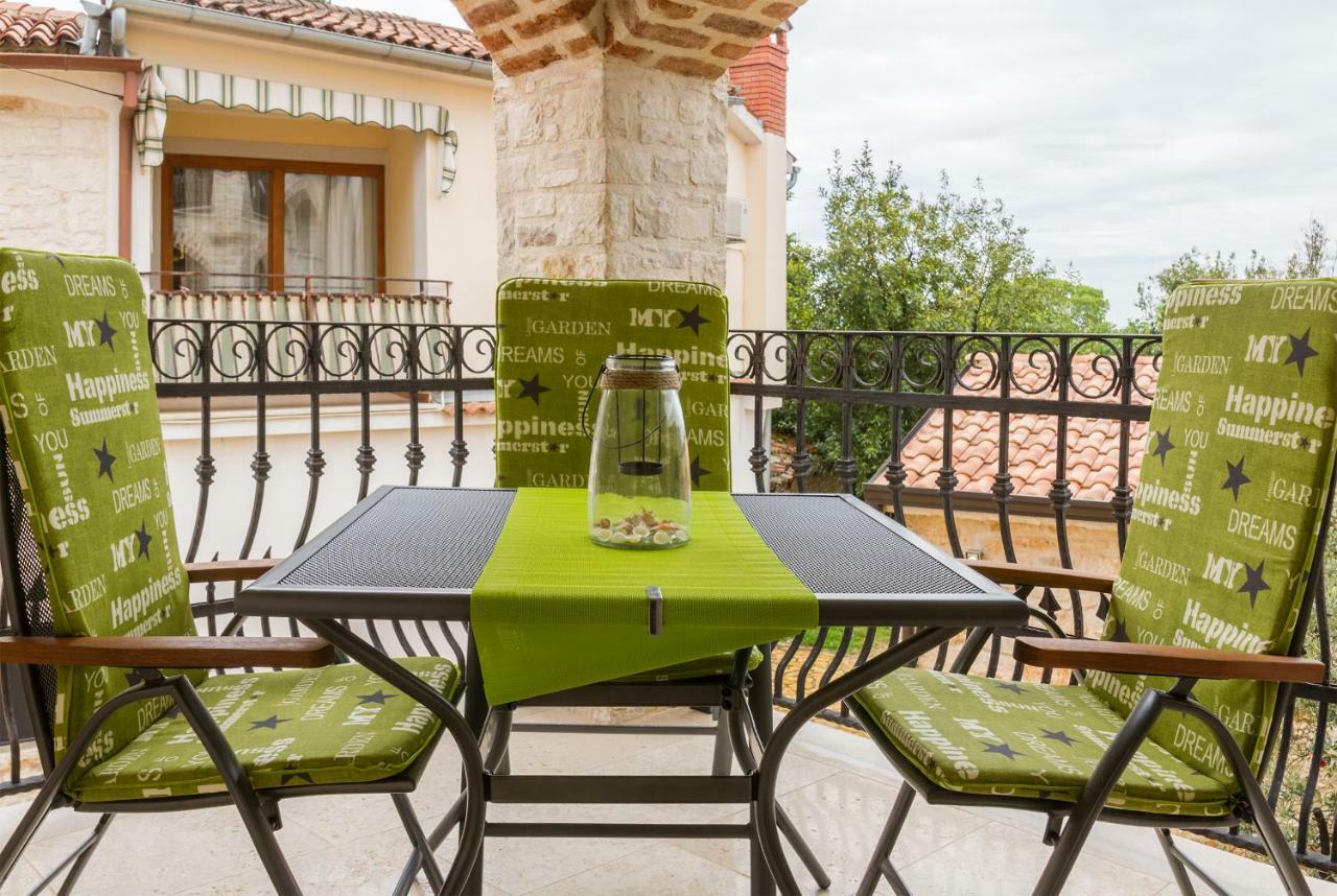 Apartments P&B Tar-Vabriga Zewnętrze zdjęcie