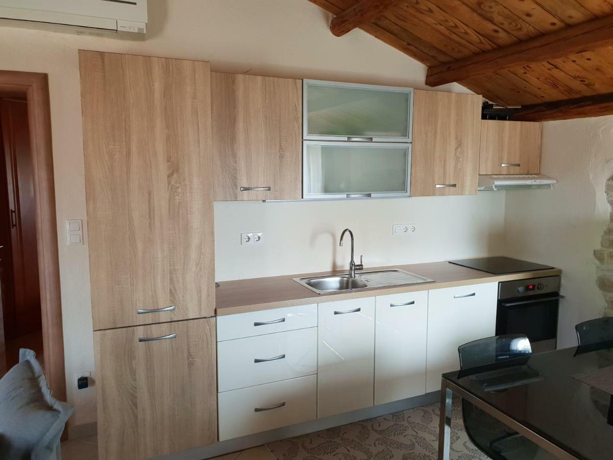 Apartments P&B Tar-Vabriga Zewnętrze zdjęcie