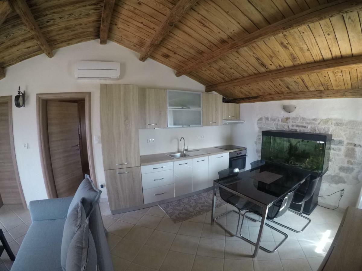 Apartments P&B Tar-Vabriga Zewnętrze zdjęcie