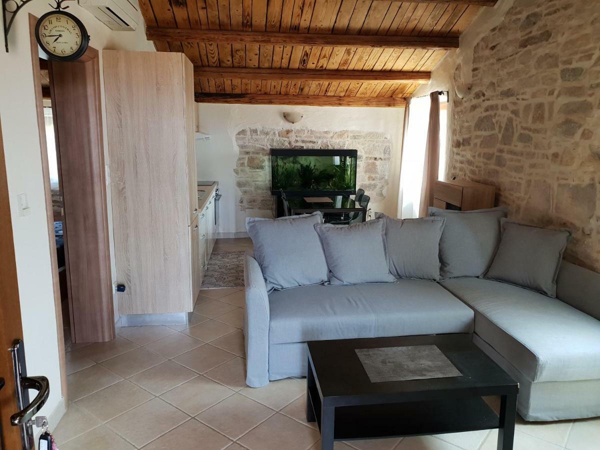Apartments P&B Tar-Vabriga Zewnętrze zdjęcie